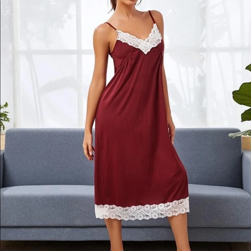 New Burgundy Red Lace Nightgown​ - Picture 4 of 6